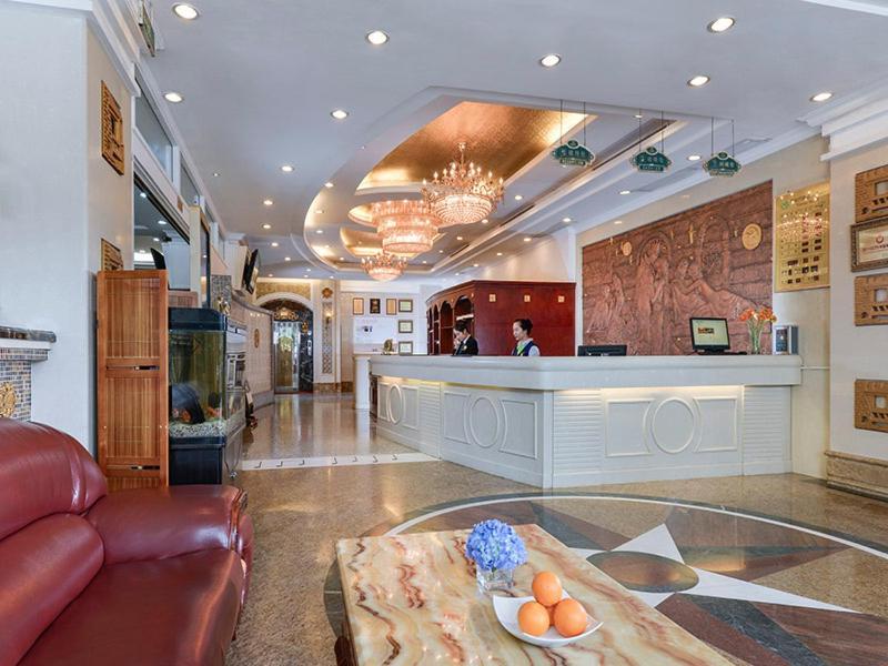 Vienna Hotel Shenzhen Yinhu Bus Station Exterior photo